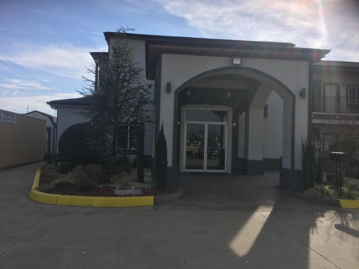 Muskogee Inn And Suites Dış mekan fotoğraf